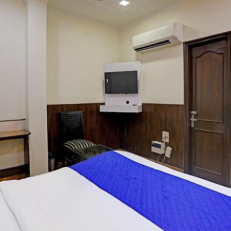 Hotel Grand Tushar - Ghaziabad Railway Station エクステリア 写真