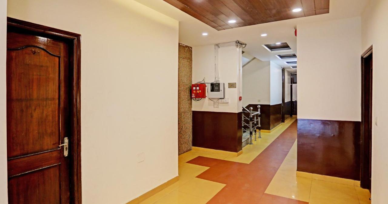 Hotel Grand Tushar - Ghaziabad Railway Station エクステリア 写真