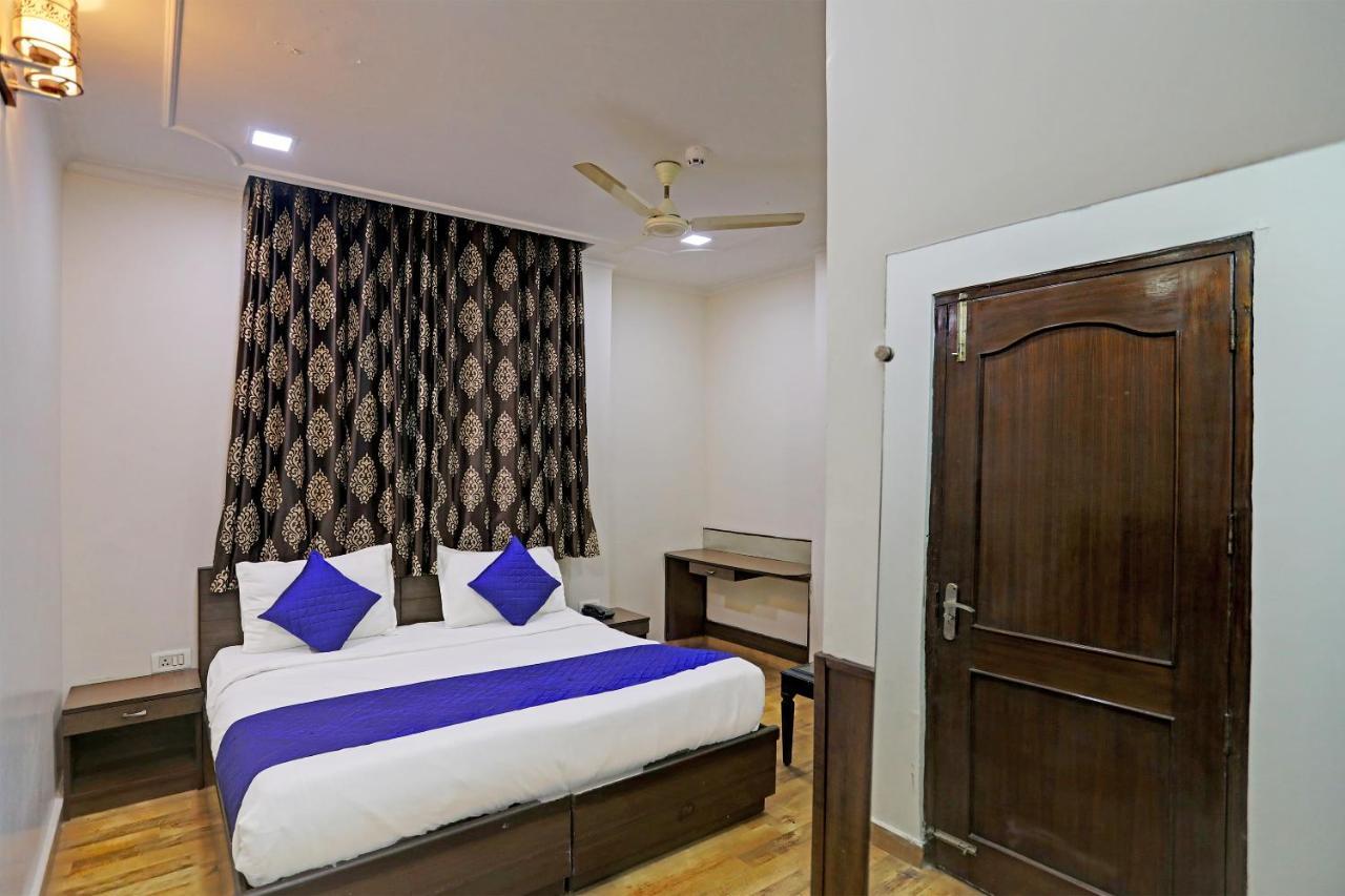 Hotel Grand Tushar - Ghaziabad Railway Station エクステリア 写真