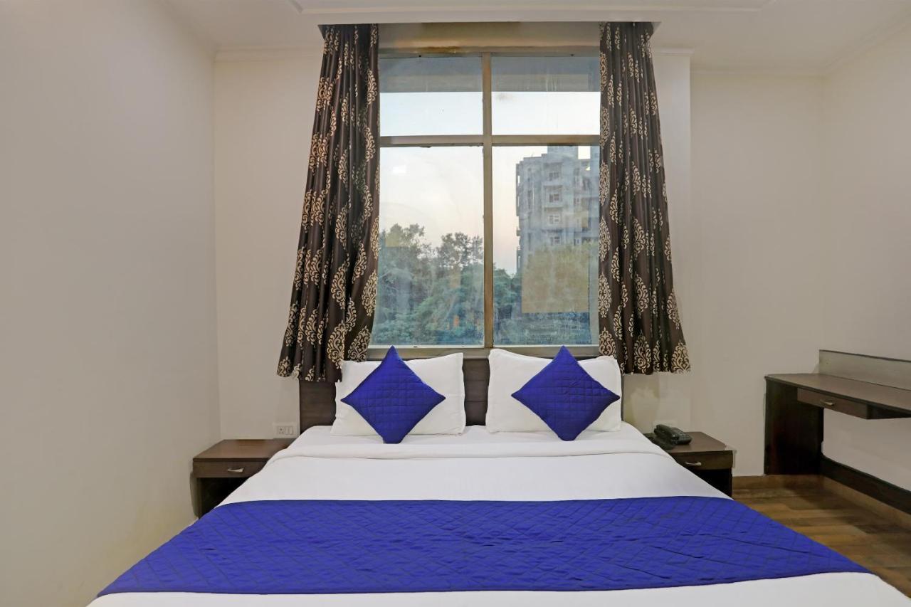 Hotel Grand Tushar - Ghaziabad Railway Station エクステリア 写真