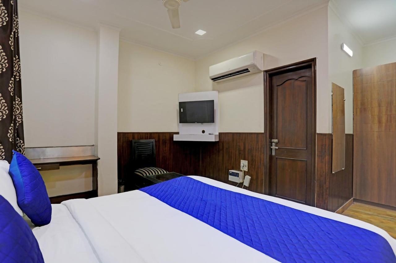 Hotel Grand Tushar - Ghaziabad Railway Station エクステリア 写真