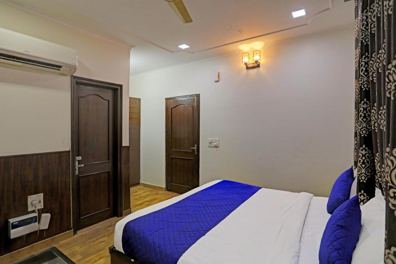 Hotel Grand Tushar - Ghaziabad Railway Station エクステリア 写真